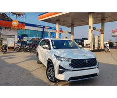 Luxury Innova Hycross Rental Jaipur – Book Now with Raj Travels